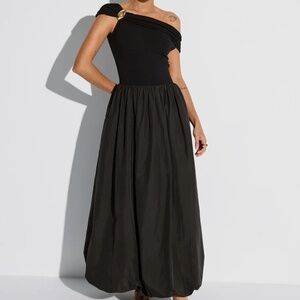 NWT - Off-Shoulder Pocket Maxi Dress